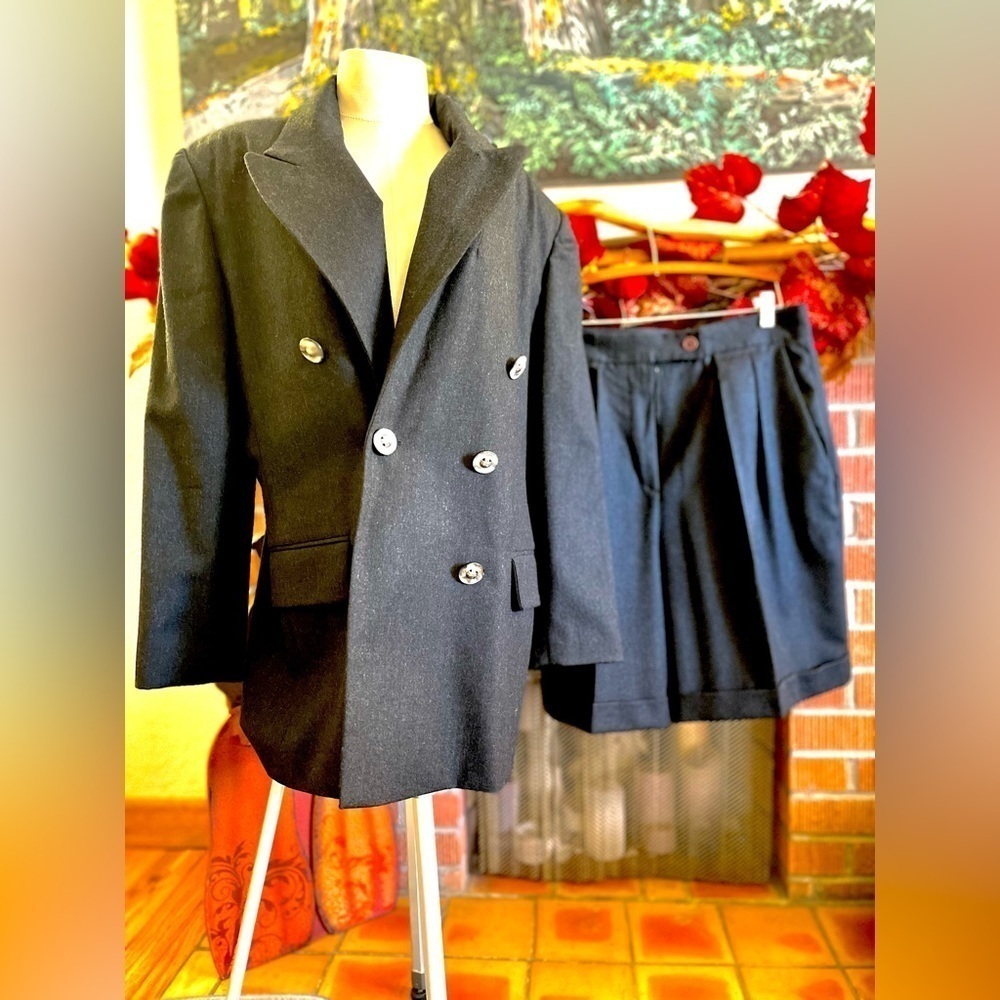VINTAGE SAX FIFTH AVENUE SHORTS AND JACKET SET - Picture 1 of 11